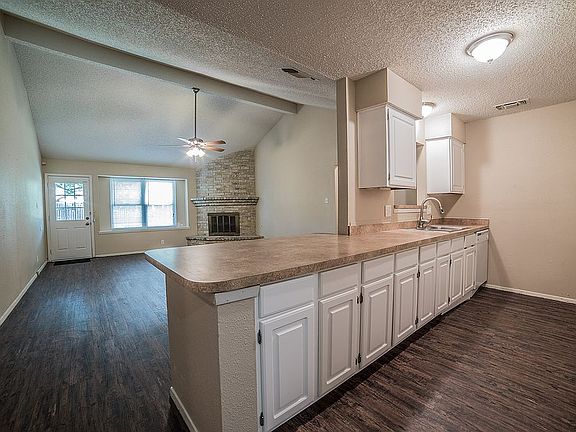 4th image of 4815 Shade Crk