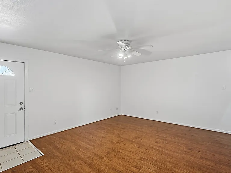 1521 Hawk Tree Dr — Photo 8