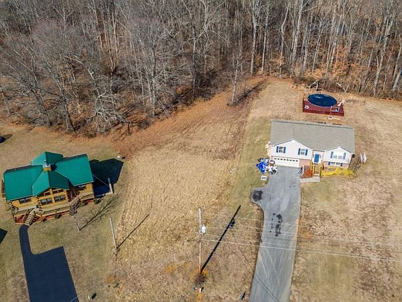 5th image of 1283 Martins Glen Ln