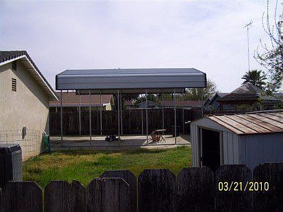 4th image of 461 Harriett Dr