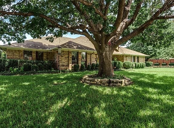 4th image of 2615 Belmeade Dr