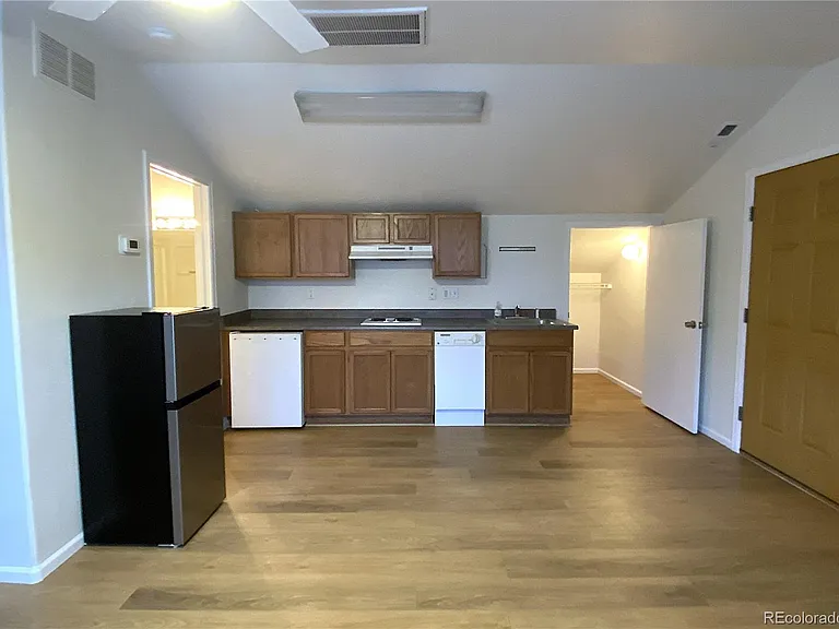 2119 Falkirk Dr #B — Photo 15