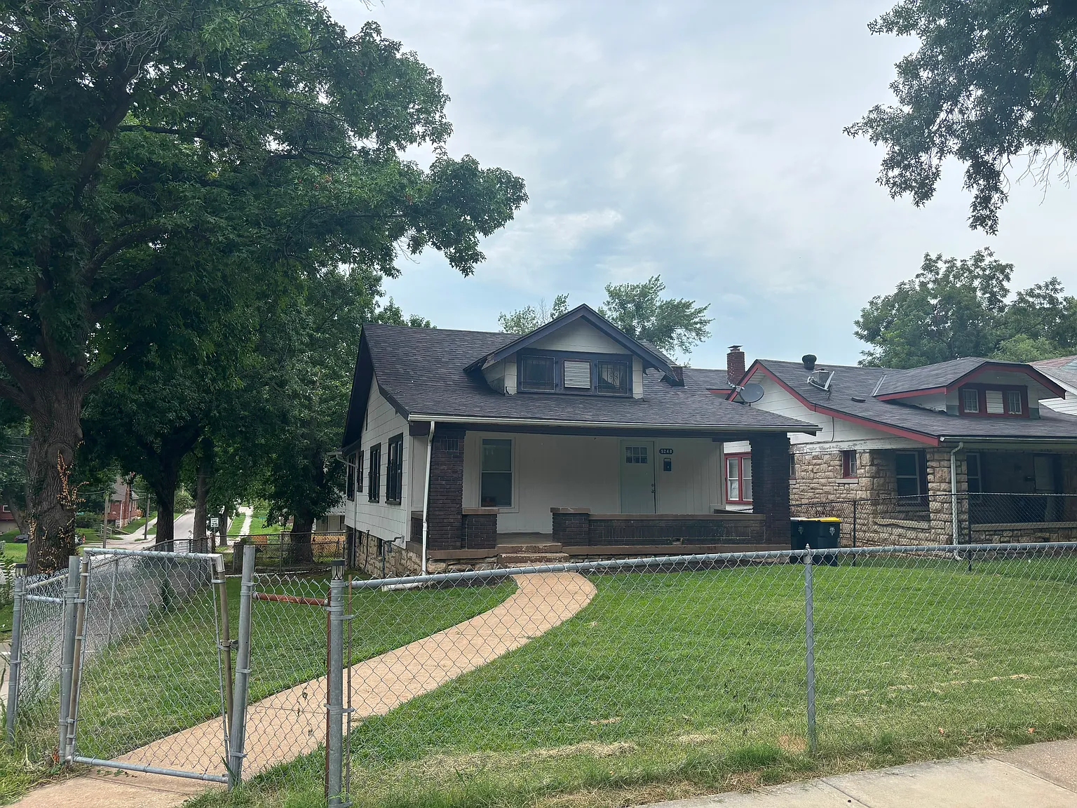 4 bed, 1252 sqft, $1,650 — Photo 2