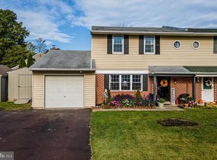 40 Essex Ct, Quakertown, PA 18951