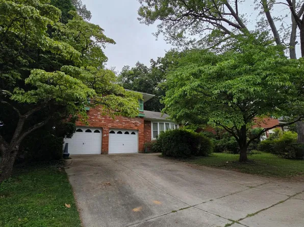 8602 Ewing Dr, Bethesda, MD 20817