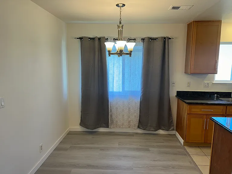 2129 Mann Ave #4 — Photo 6