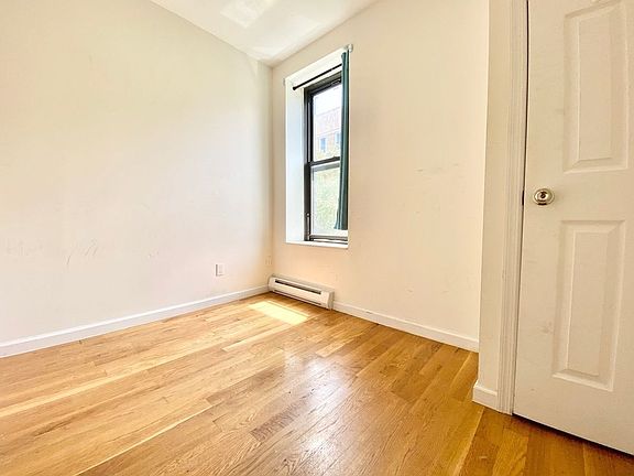 4th image of 71 W 107th St APT 3C