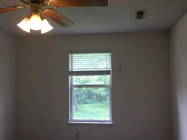 3808 Churchill Dr — Photo 11