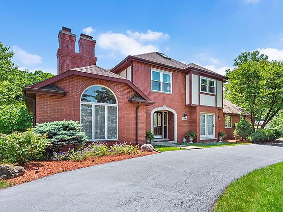 3rd image of 15505 W Thornwood Ln