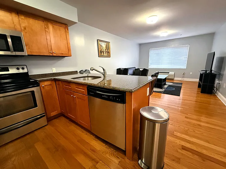 411 E Brinkerhoff Ave #210 — Photo 3