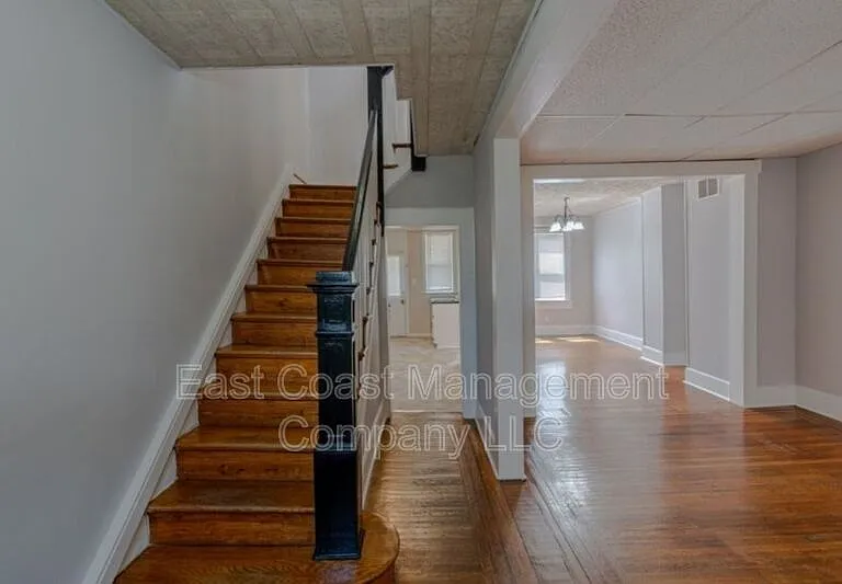 4231 Berger Ave — Photo 3