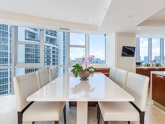 5th image of 18201 Collins Ave APT 1709
