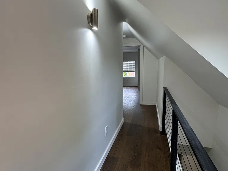 510 Winfield St — Photo 41
