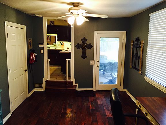 3rd image of 2800 Chaucer Dr