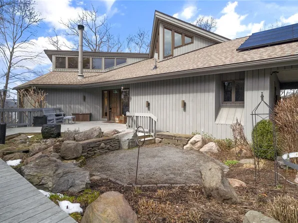 119 Eastlake Rd, Ithaca, NY 14850