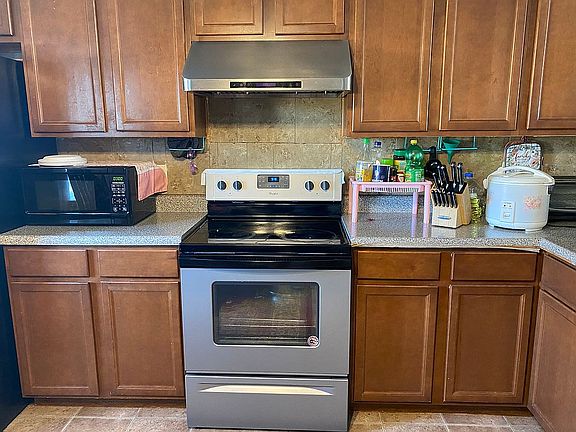 5th image of 14795 S Hickory Pl