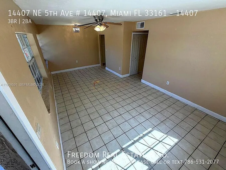 14407 NE 5th Ave #14407 — Photo 5