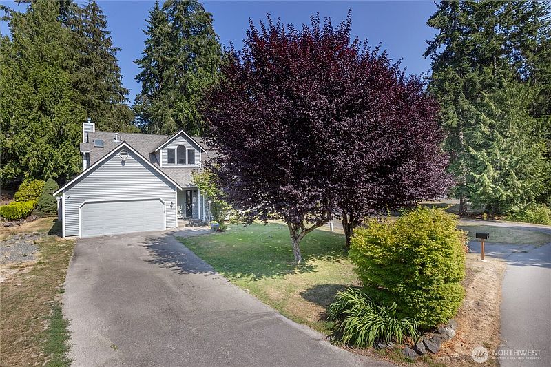 2nd image of 7410 Lazy S Lane NE