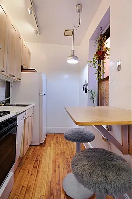 Sold by Corcoran | media 14