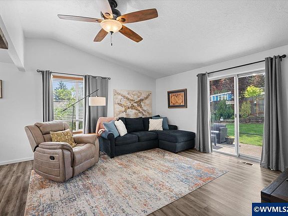4th image of 1784 Whitcomb Dr NW
