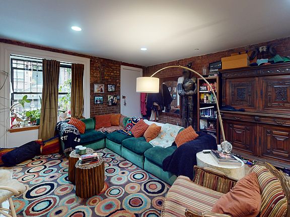 3rd image of 235 W 132nd St #3