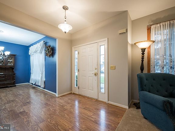5th image of 109 Roylene Dr