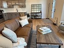 2nd image of 1214 SW Des Moines St #1