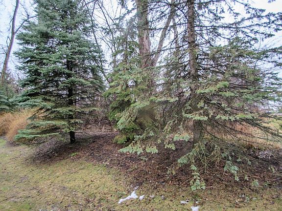 5th image of 107 Village Place Dr