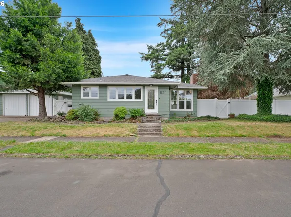 821 Cedar St, Sweet Home, OR 97386