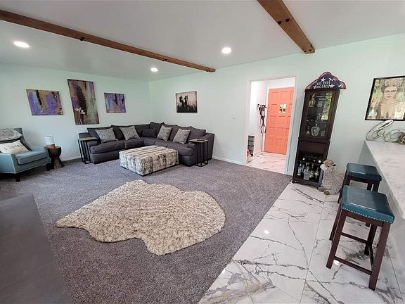 4th image of 3309 Norcrest Dr