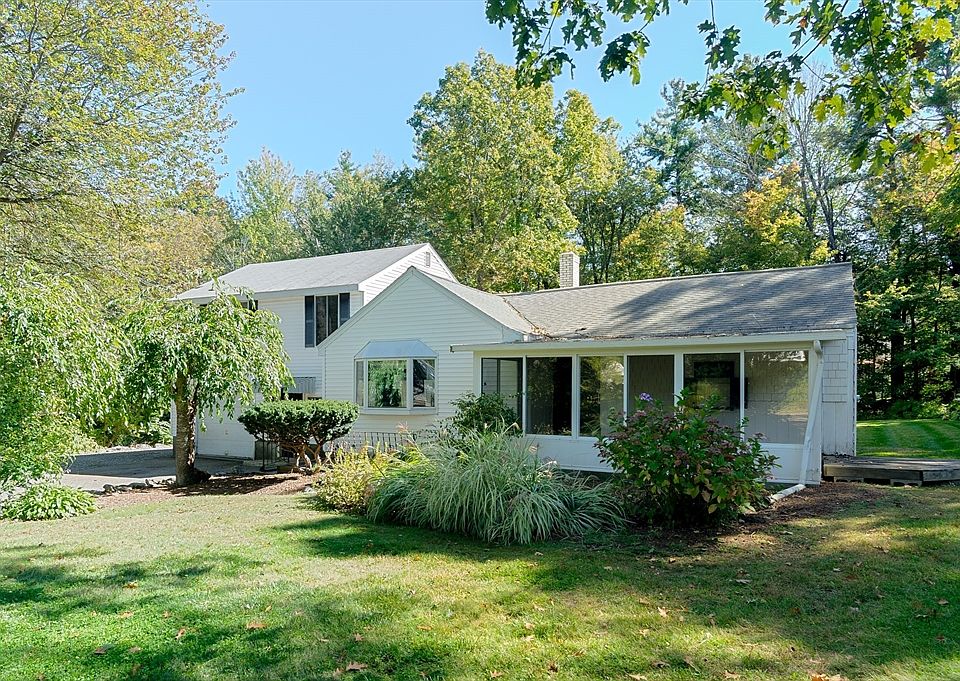 1st image of 34 Putnam Ln