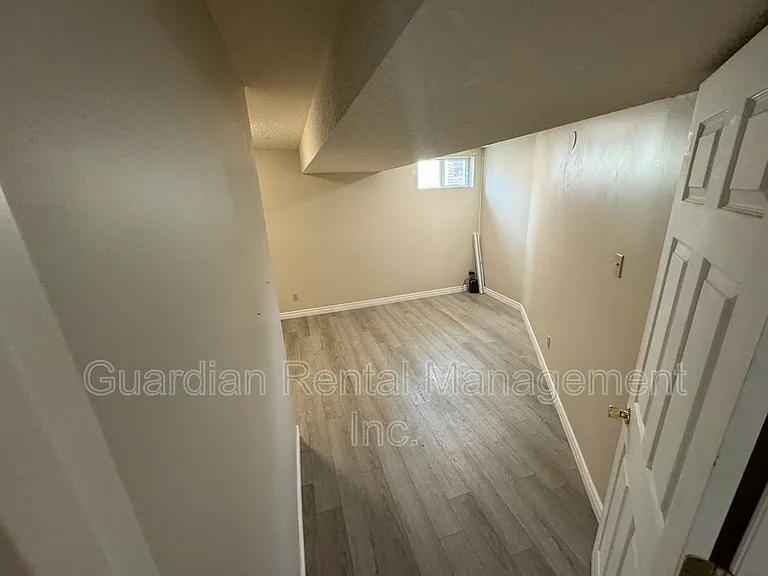 512 Black Bay Rd #2 — Photo 8