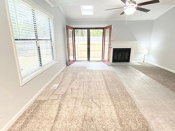 5th image of 1368 N Forest Dr