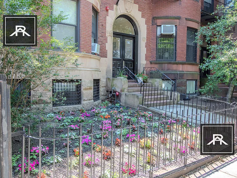 871 Beacon St #2 — Photo 9