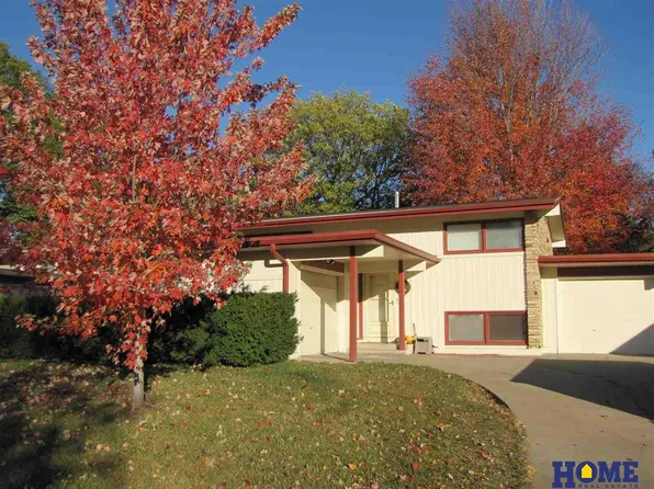 1230 Carlos Dr, Lincoln, NE 68505
