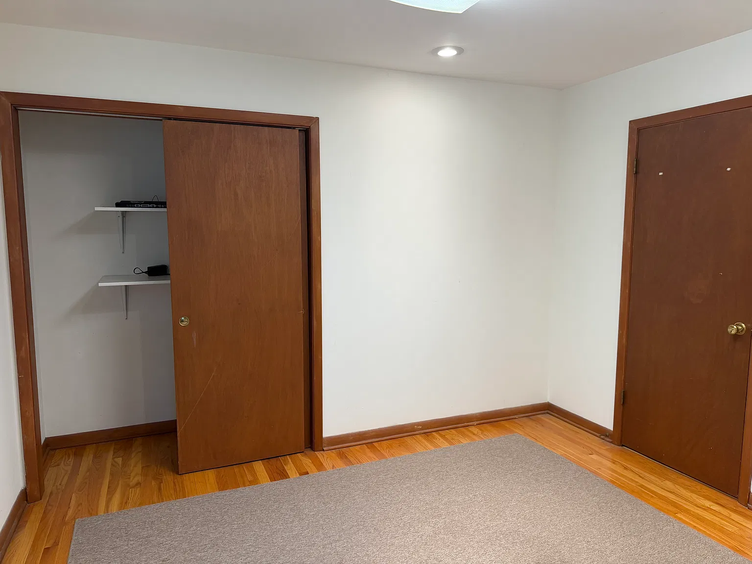 4 bed, 1922 sqft, $3,500 — Photo 4
