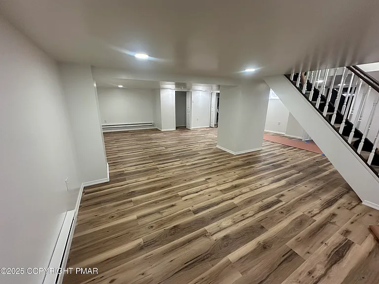 92 Kinney Ave — Photo 18