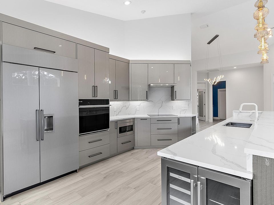 1st image of 8110 Sandpiper Way