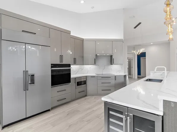 8110 Sandpiper Way, West Palm Beach, FL 33412