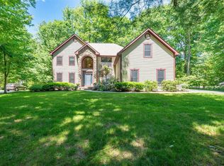 33 Thoroughbred Way, Clifton Park, NY 12065