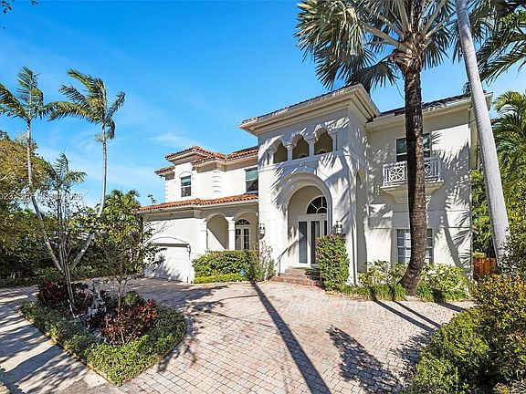 5th image of 2125 Ixora Rd