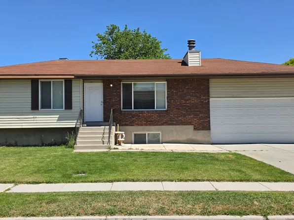 2128 W Burningham Cir, West Valley City, UT 84119