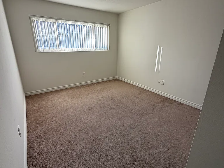 6062 Lime Ave #D — Photo 6