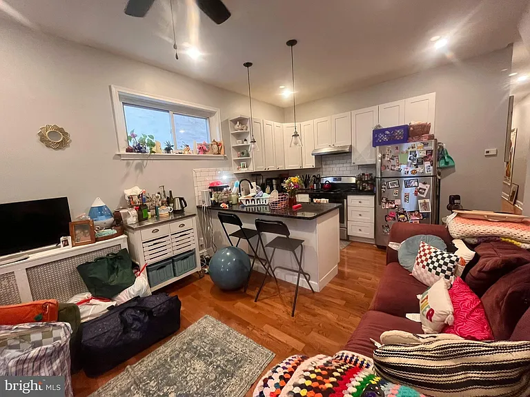 5028 Walnut St #1F — Photo 7
