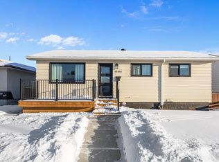13515 67th St NW, Edmonton, AB T5C0C6
