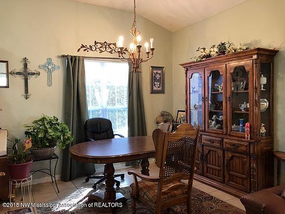 3rd image of 5384 Pollard Dr