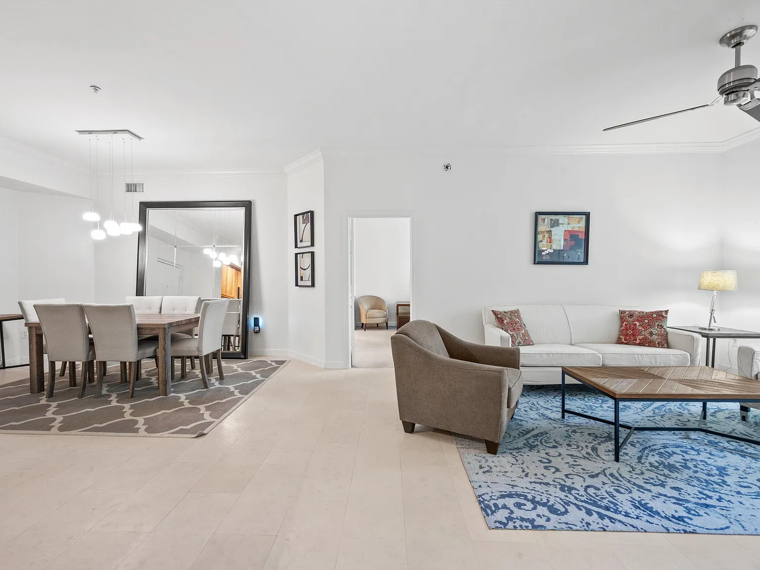 2 bed, 2.0 bath, 1332 sqft, $2,500 — Photo 3