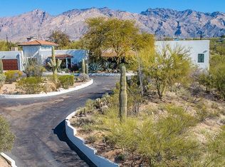 4663 E Coachlight Ln, Tucson, AZ 85718