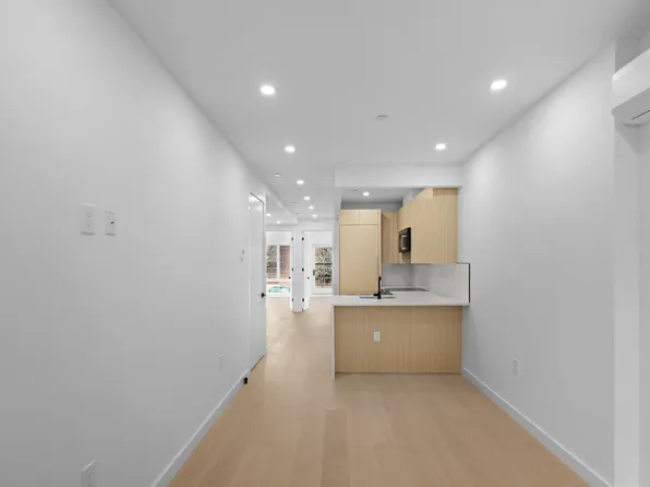 133 Carlton Avenue image 1 of 20