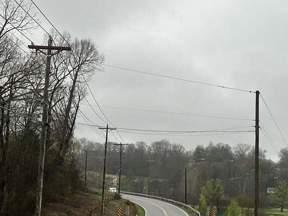 5th image of 665 Chuckey Hwy